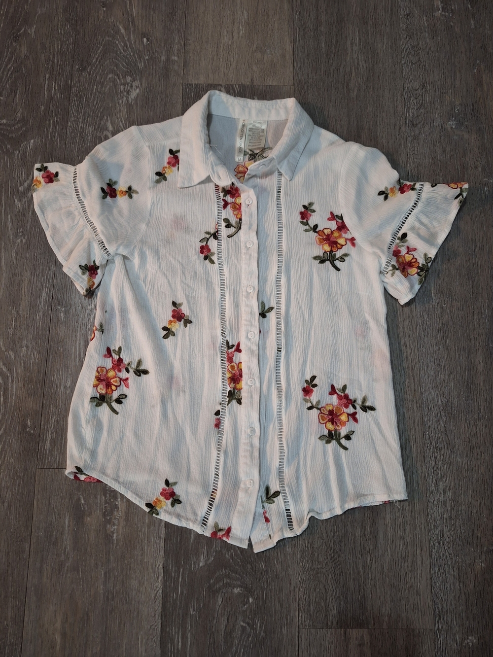 Forgotten Grace White Floral Detail Embroidered Button-Up Rayon Blouse